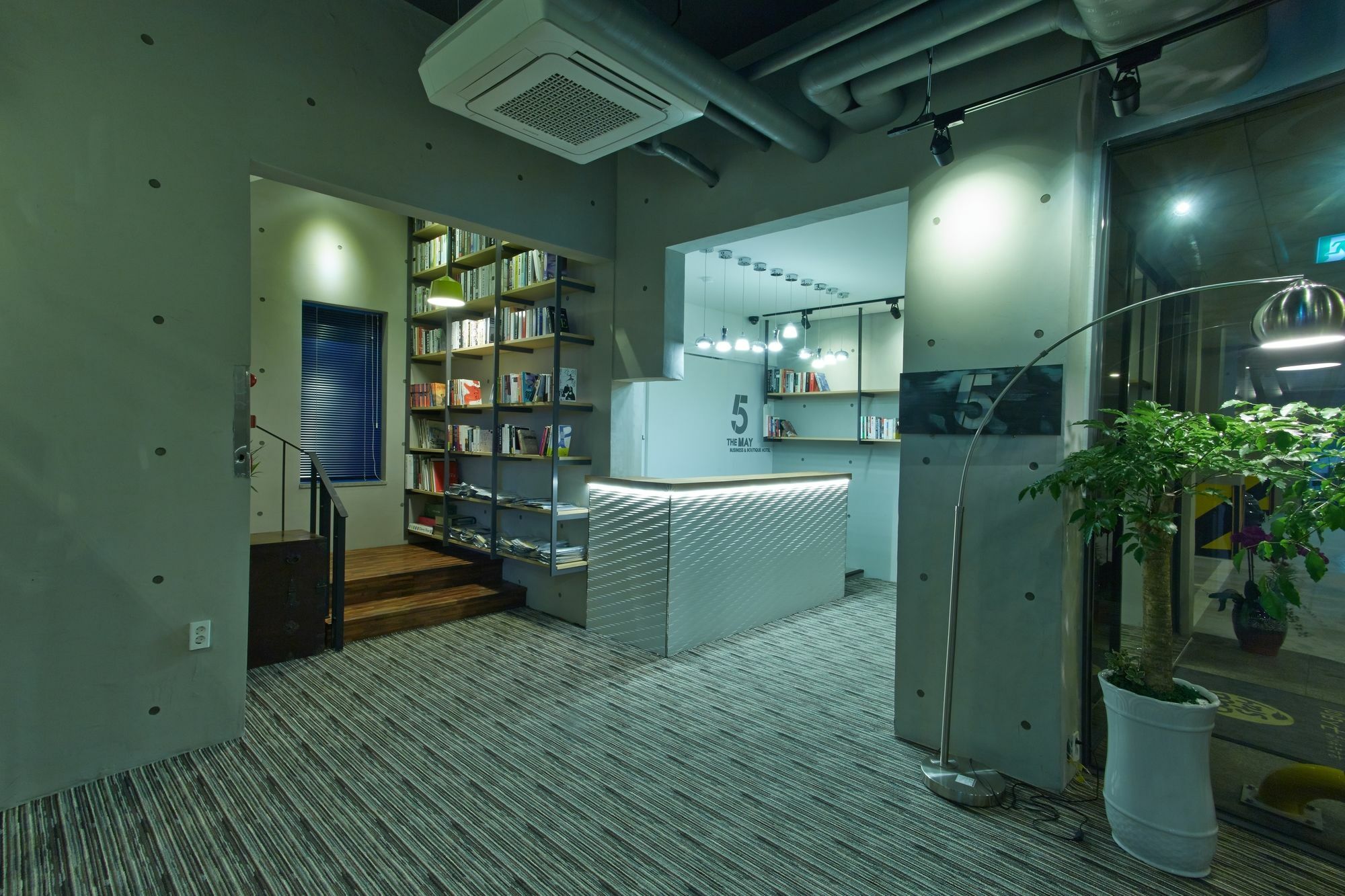 Hotel The May Gwangju Metropolitan City ภายนอก รูปภาพ